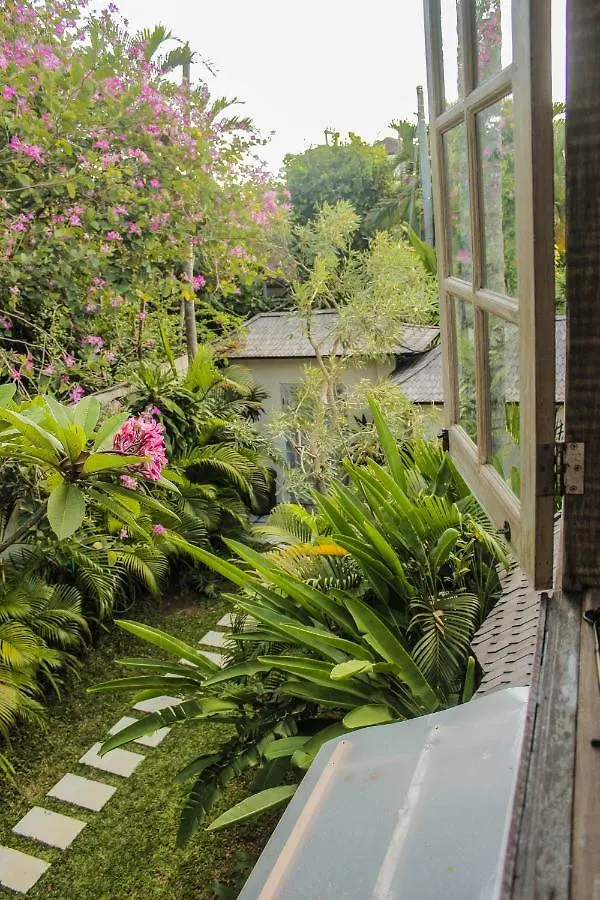 Villa Coconut Bali Seminyak   Seminyak (Bali)